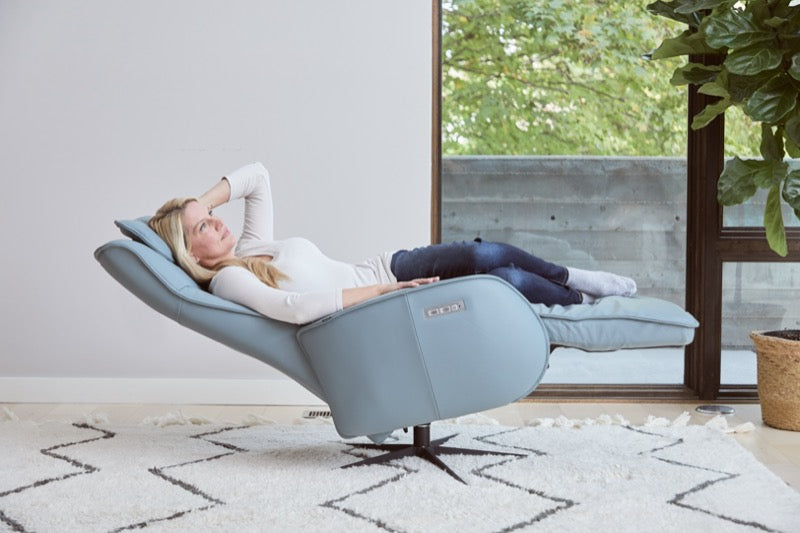 Fjords Large Axel Power Recliner ice