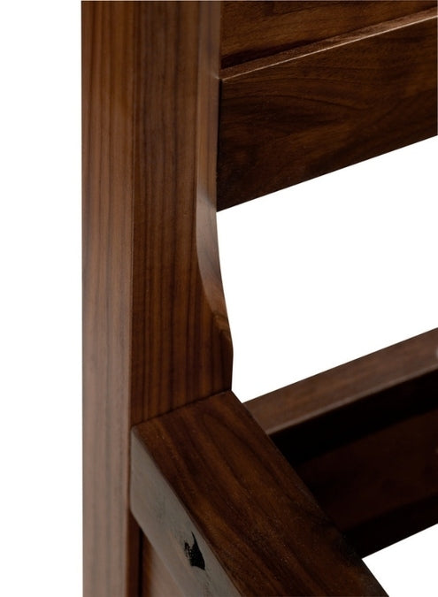 Rustic Walnut Bed close up wood grain