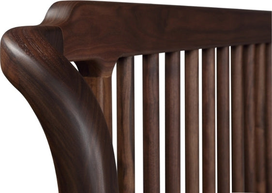 Walnut Grove Spindle Bed close up of headboard