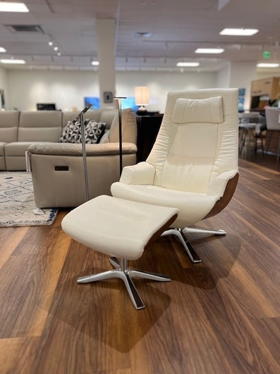 Partner recliner and ottoman by Conform is featured in Grade 30 Fantasy Snow White. Made in Sweden.