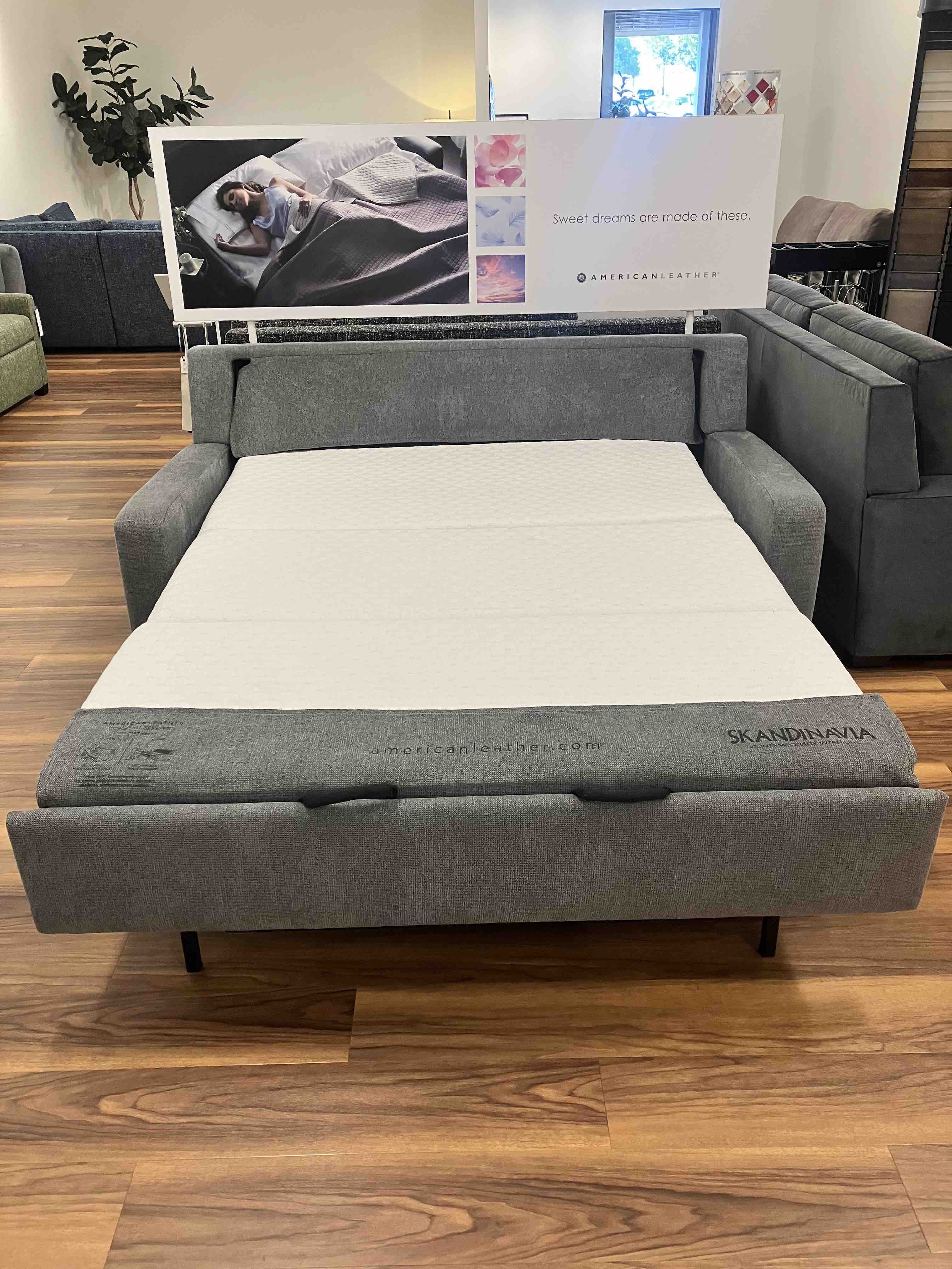 Lyons Queen Gel Comfort Sleeper Sofa