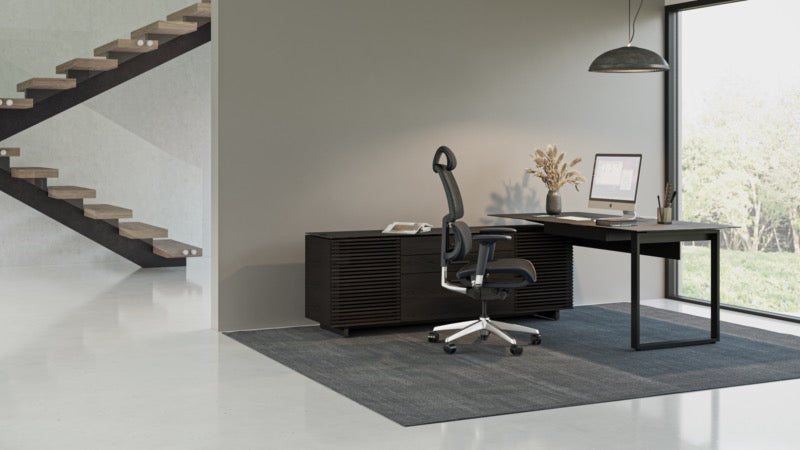 Corridor 6531 L-Desk with computer