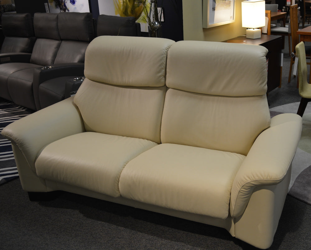 Stressless Paradise Loveseat in beige.