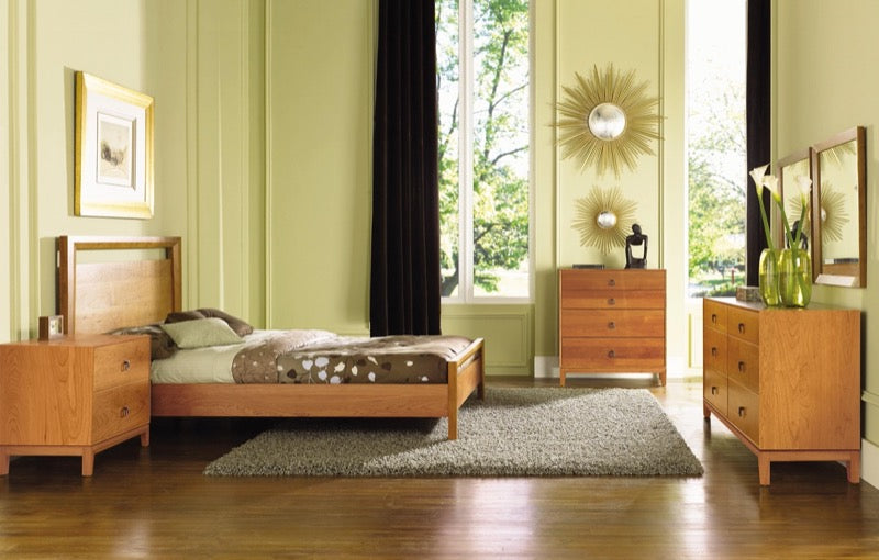 Mansfield Bed 40" cherry in decorated bedroom with nightstand, dresser, chest, mirror, and rug