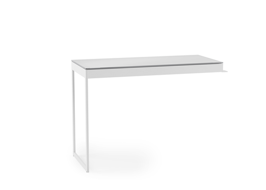 Centro 6402 Desk is a sleek extension for any office. 