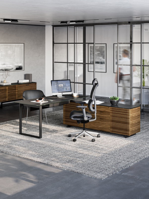 Corridor 6531 L-Desk with chairs