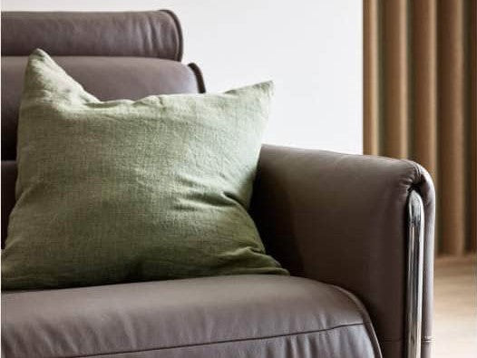 Stressless Emily 3 Seat Reclining Sofa close up with pillow