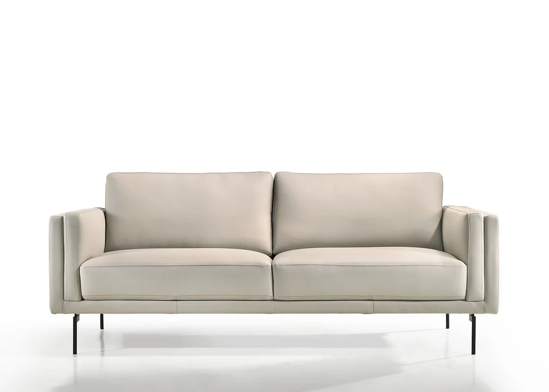 Nordic Sofa Light Gray Frontside 