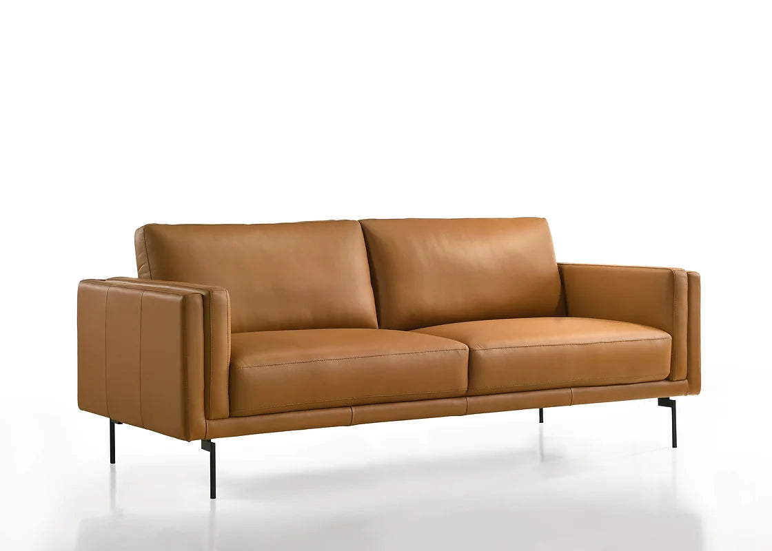 Nordic Sofa Saddle Leather Black Legs