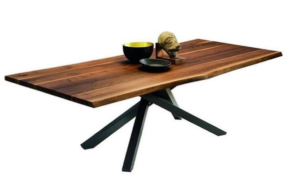 Side view of the Pechino Dining Table 