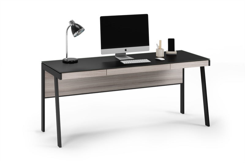 Front view of the Sigma 6901 Desk in Strata 